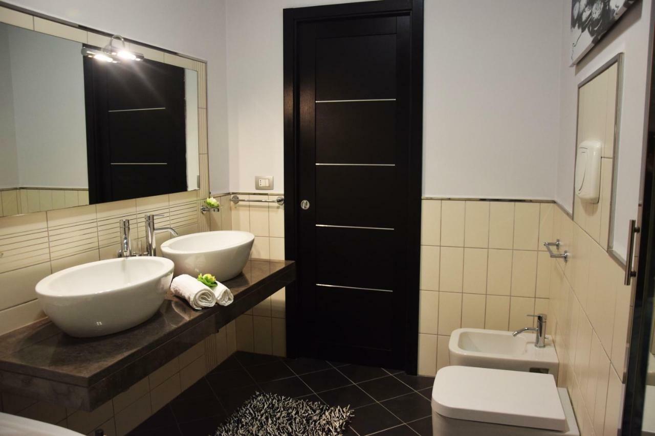 A Casa Di Tony Sicilian Holidays Black Apartment ชากกา ภายนอก รูปภาพ